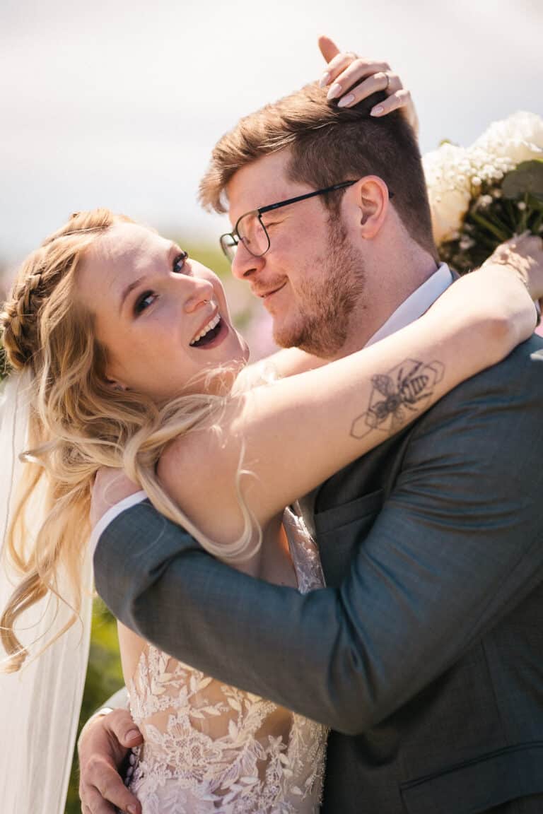 Hochzeitsfotograf-Hochzeitsreportage-Freie-Trauung-Alte-Kelter_Schwaigern-Brautpaarfotos