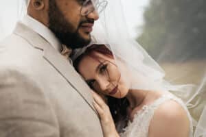 Hochzeitsfotograf-Heilbronn-Hochzeitsreportage-Schwaigern-Brautpaarfoto